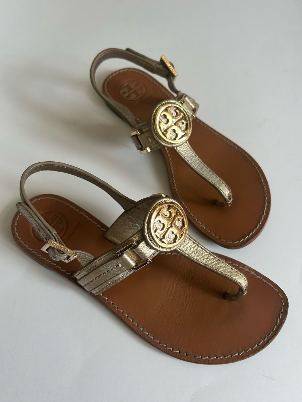 TORY BURCH ‘Clair’ Leather Flat Thong Sandals-Size 6.5